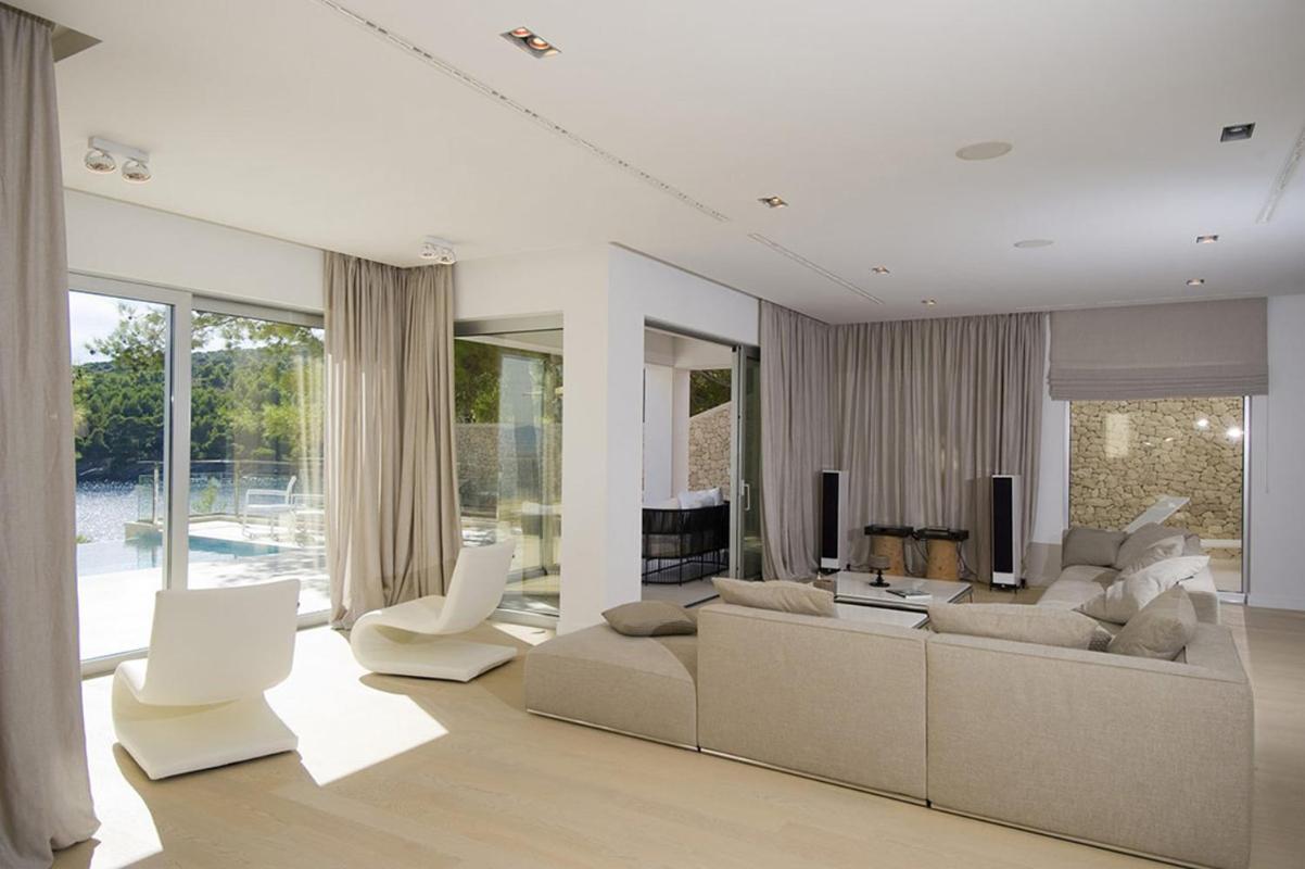 Luxury Seafront Villa My Dream With Private Pool, Jacuzzi And Staff At The Beach On Brac Island - Sumartin Selca  Dış mekan fotoğraf