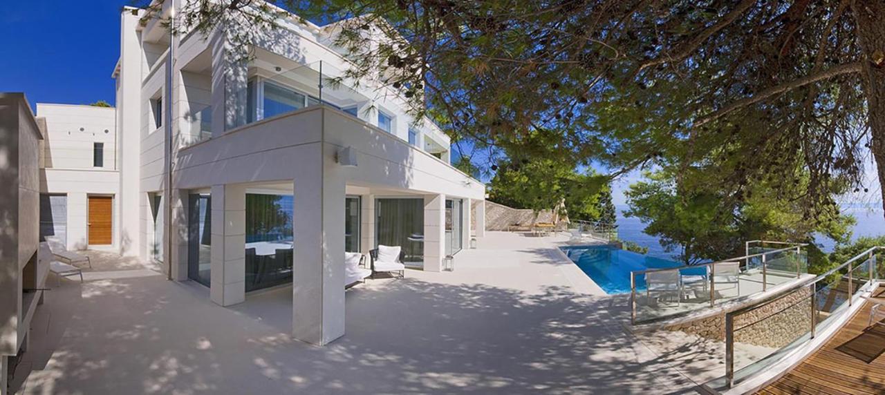 Luxury Seafront Villa My Dream With Private Pool, Jacuzzi And Staff At The Beach On Brac Island - Sumartin Selca  Dış mekan fotoğraf